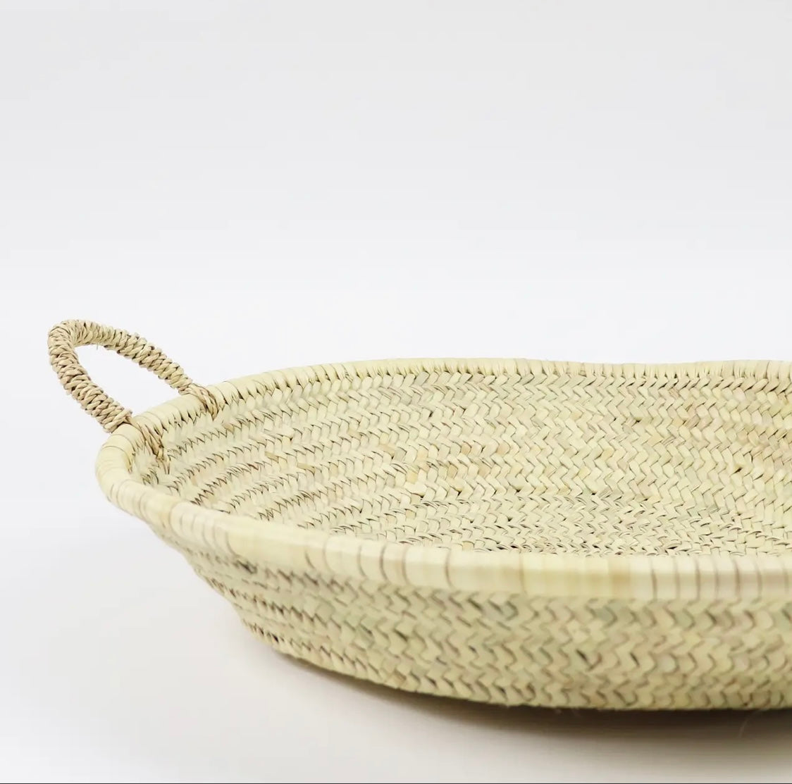 MOROCCAN STRAW WOVEN BASKET